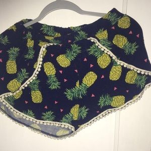 Pineapple flowy shorts